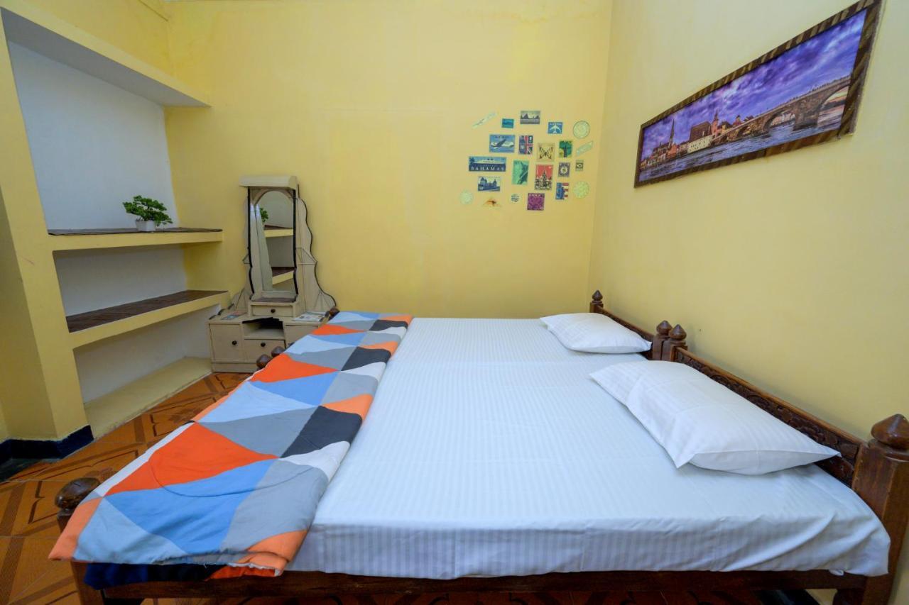 Mini Homestay Khajurāho Exteriör bild