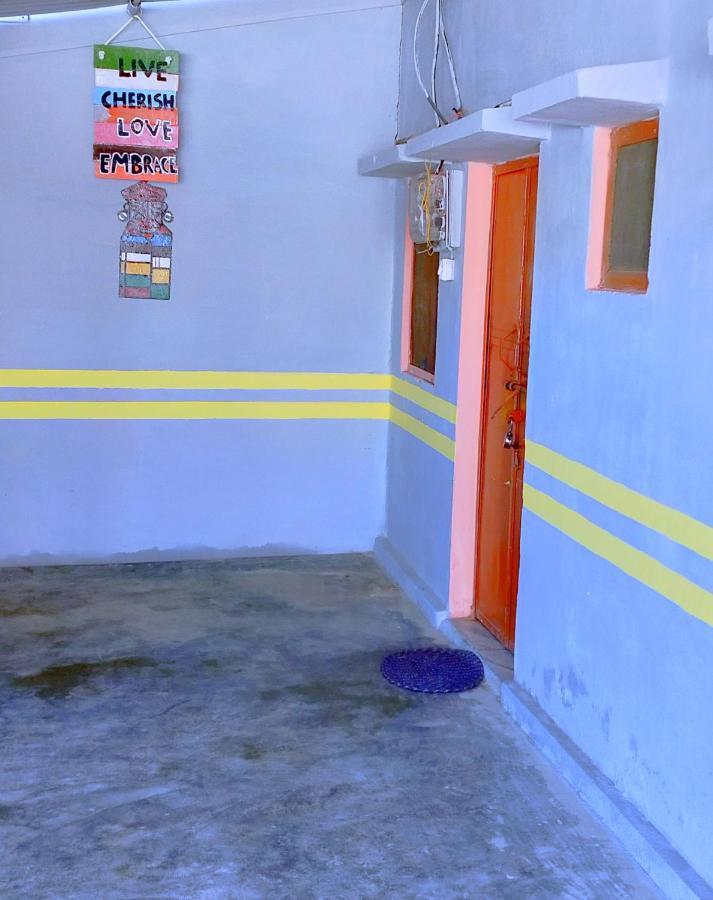 Mini Homestay Khajurāho Exteriör bild